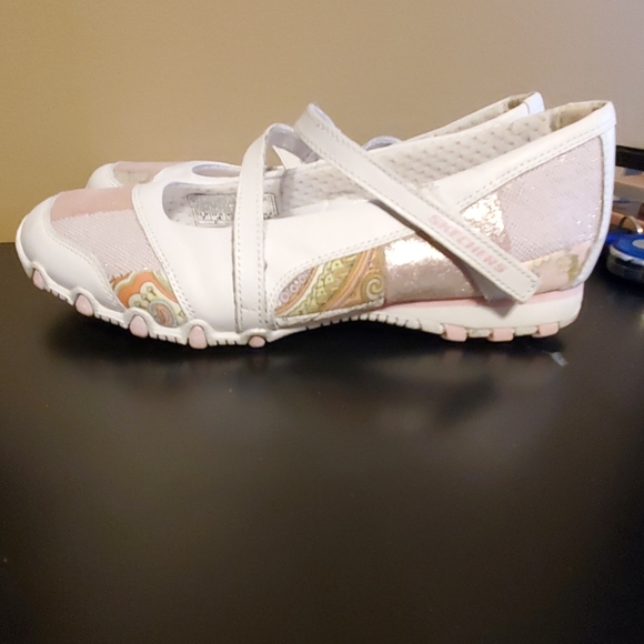 Skechers Shoes - Skechers Shoes